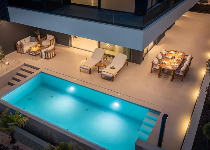 Heaven With Swimming Pool Abbazia