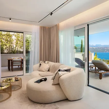 Heaven With Swimming Pool Apartment