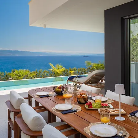 Apartment Heaven With Swimming Pool