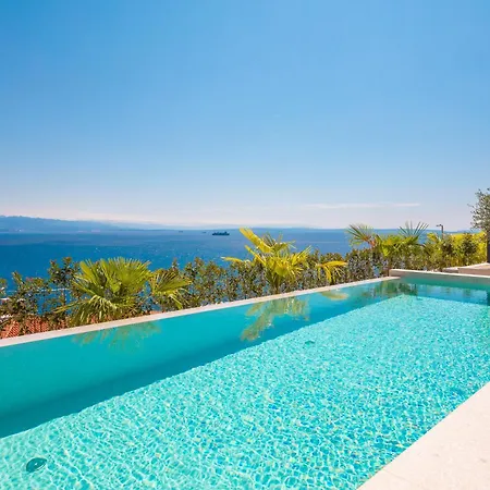 Heaven With Swimming Pool Apartment Opatija