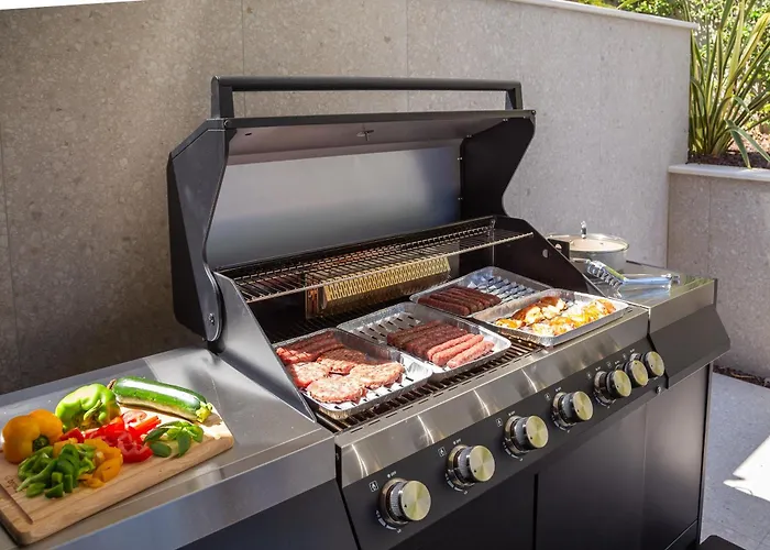 Апартаменты Heaven With Swimming Pool *