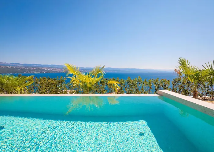 Heaven With Swimming Pool Апартаменты