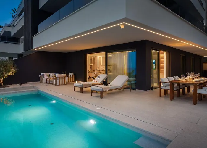 Heaven With Swimming Pool * Опатия