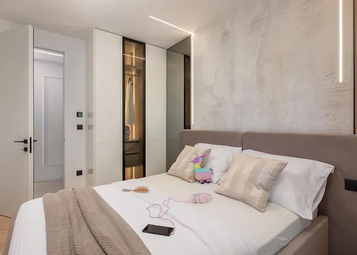 Апартаменты Heaven With Swimming Pool *